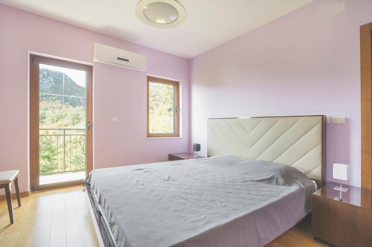 Sunbreeze Delux Vilas Budva Eksteriør bilde